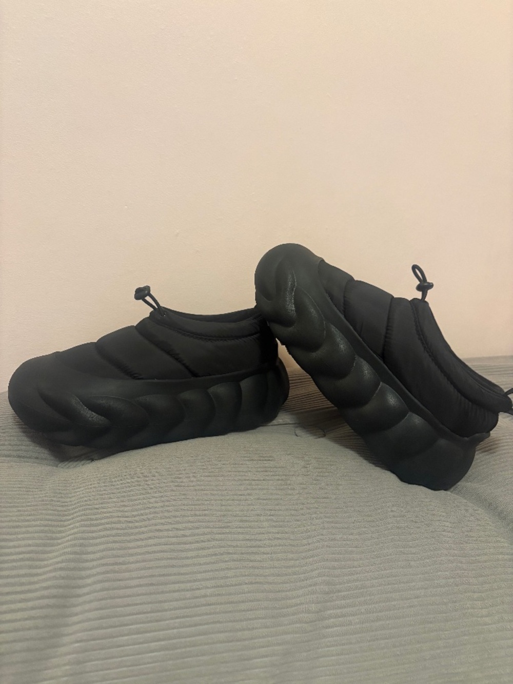 Crocs Overpuff Shorty Black Slipper Clog - Women's 9 / Men's 7